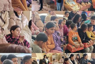 Коледен театър и още подаръци за послушните деца!