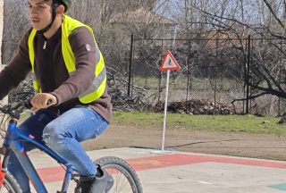 Вътрешноучилищно състезание по БДП